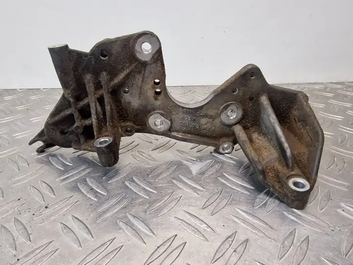 Audi A6 S6 C6 4F (2008 - 2011) 059130147P Кронштейн топливного насоса — фото 1