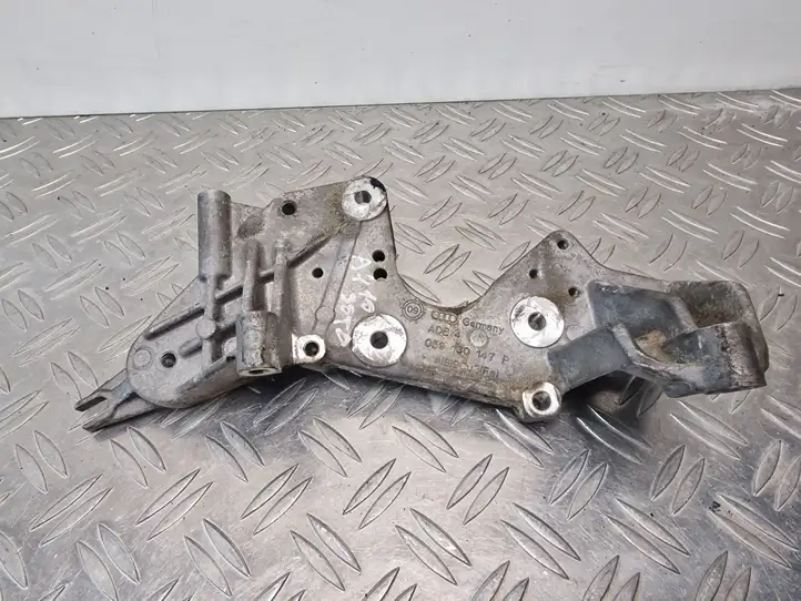 Audi A6 S6 C6 4F (2008 - 2011) 059130147P Кронштейн топливного насоса — фото 1