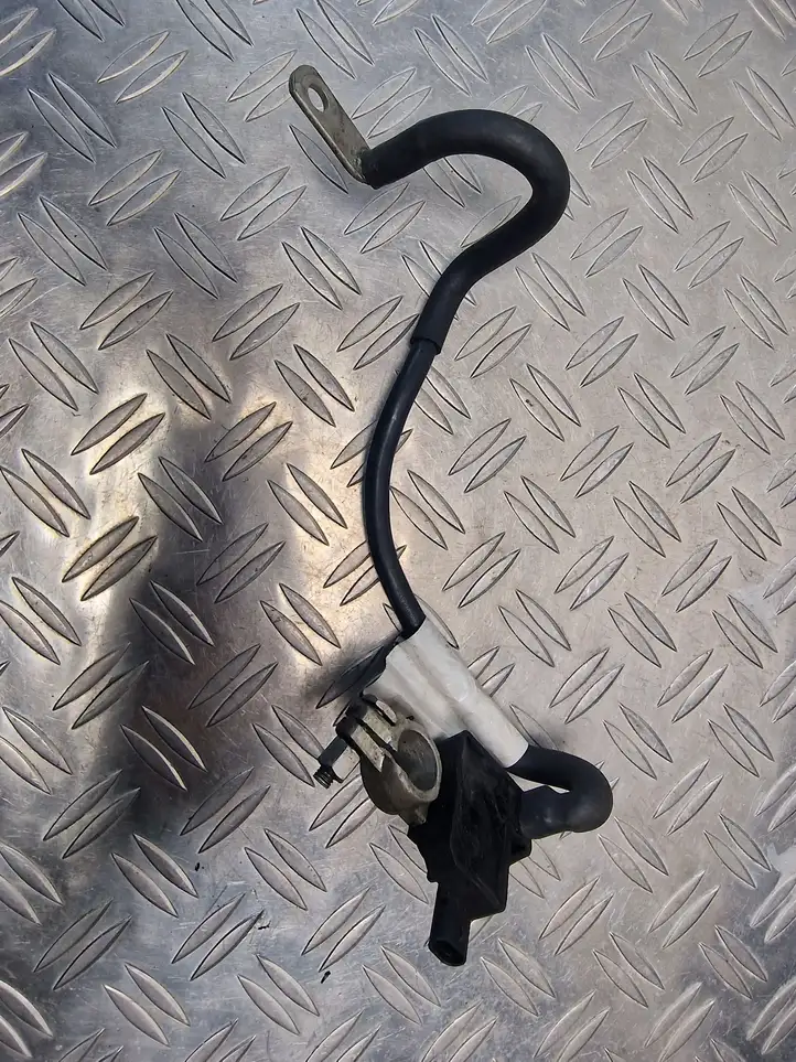 Audi A3/S3 8P (2008 - 2013) 1K0915181C Минусовой провод аккумулятора — фото 1