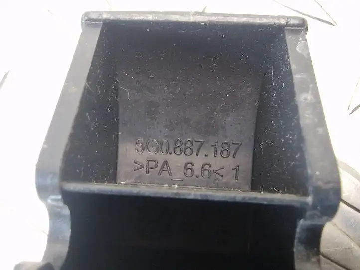 Volkswagen Golf VII (2013 - 2019) 5G0887187 Заглушка ISOFIX — фото 3