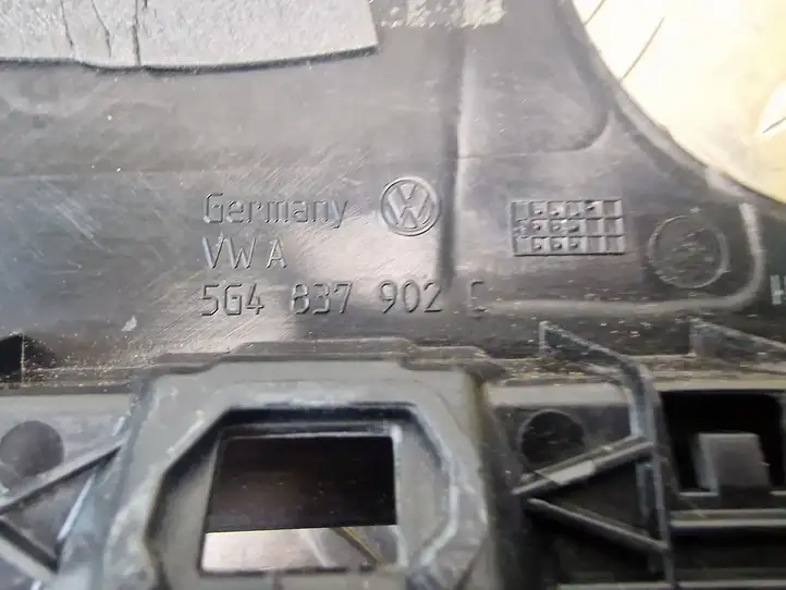 Volkswagen Golf VII (2013 - 2019) 5G4837902C Накладка стекла передней двери — фото 3