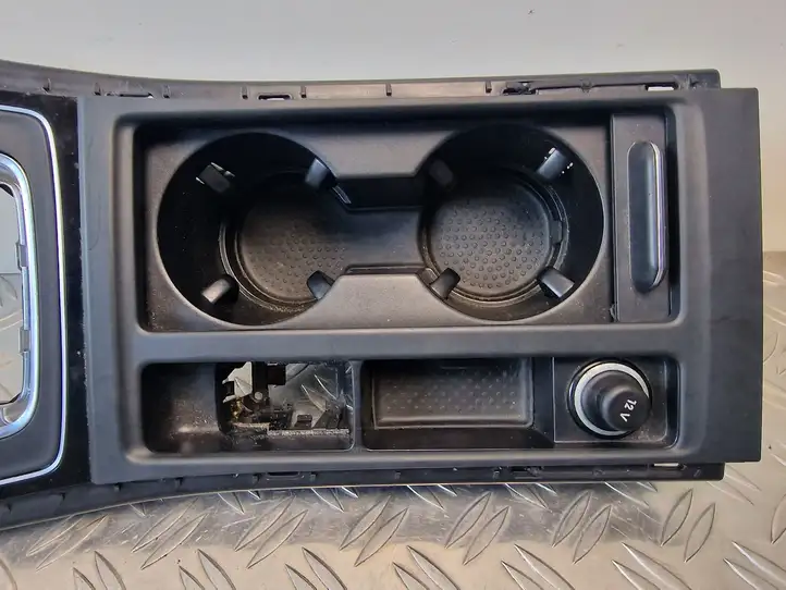 Volkswagen Golf VII (2013 - 2019) 5G2863245F Другая деталь консоли (туннеля) — фото 5