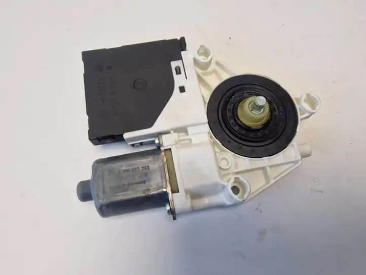 Audi A3/S3 8P (2003 - 2005) 8P4959801F Стеклоподъемник задней двери — фото 2