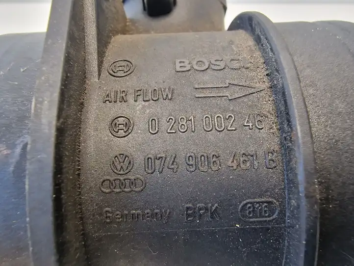 Volkswagen PASSAT B6 (2005 - 2010) 074906461B Датчик массового расхода воздуха — фото 2