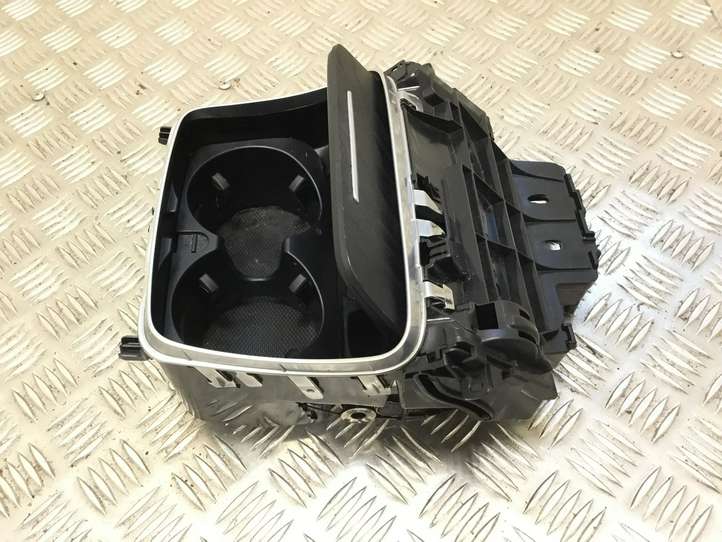 Mercedes-Benz E W238 (2017 - )  A2136802807 Держатель чашки