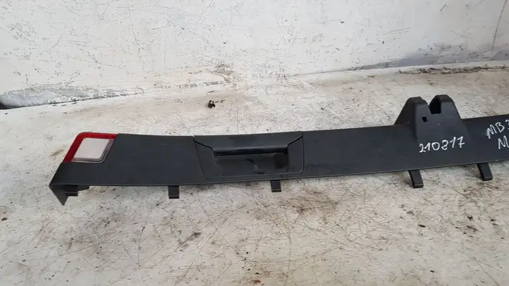 Mercedes-Benz E W212 (2009 - 2016) 2127400072 Отделка порога багажника — фото 2