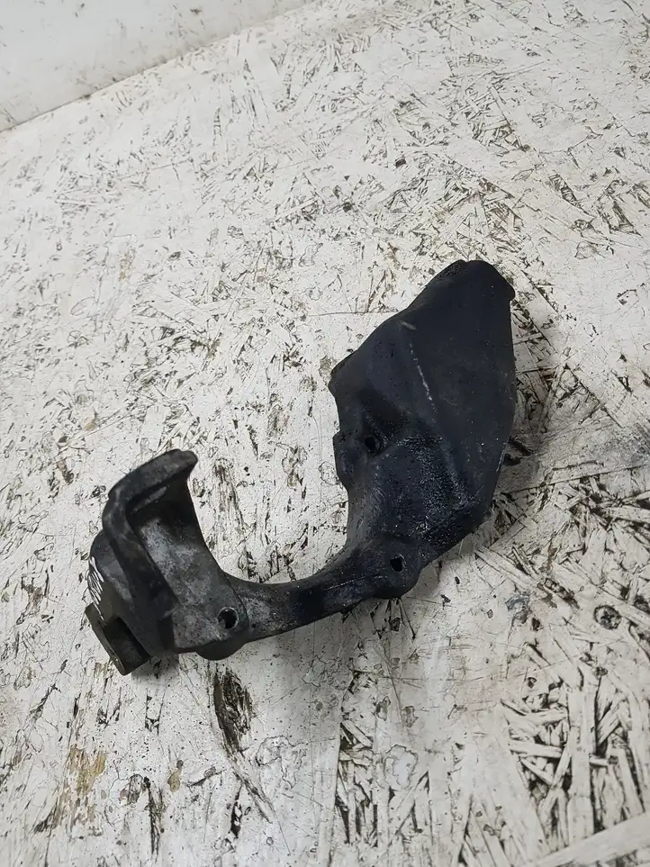 Nissan Qashqai (2010 - 2013) Кронштейн двигателя — фото 3