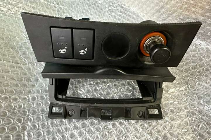 Mazda 3 (2003 - 2006)  BP455211 Отделка пепельницы