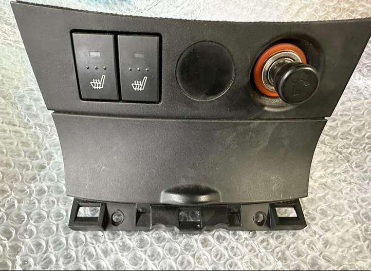 Mazda 3 (2003 - 2006)  BP455211 Отделка пепельницы