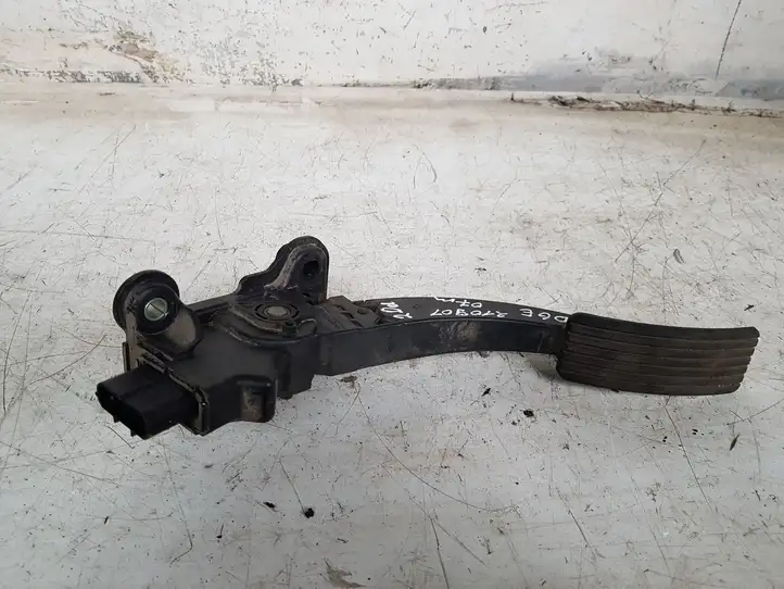 Dodge Caliber (2006 - 2012) 04891585AB Педаль акселератора — фото 1