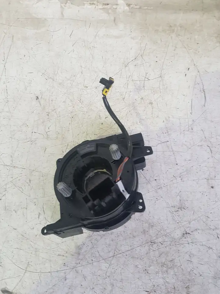 Ford Focus (2011 - 2015) ZWAC30088C Контактное кольцо SRS — фото 1
