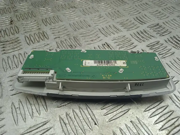 BMW 3 F30 F35 F31 (2012 - 2018) 17934900 Задняя подсветка — фото 4