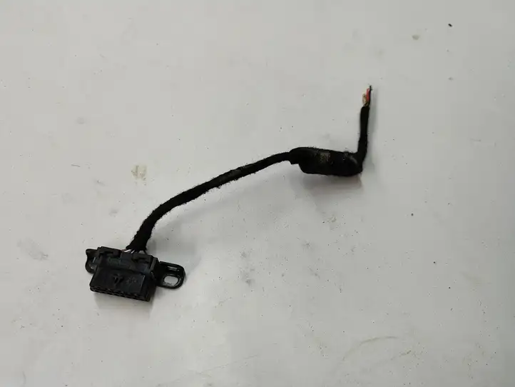 BMW X5 E70 (2006 - 2013) 695458001 Прочая электропроводка — фото 1