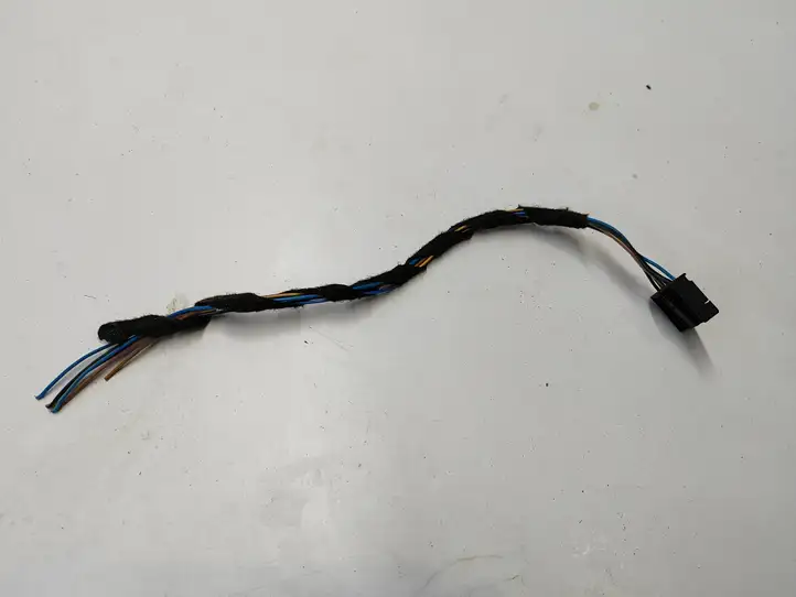 BMW X5 E70 (2006 - 2013) 698475401 Прочая электропроводка — фото 1