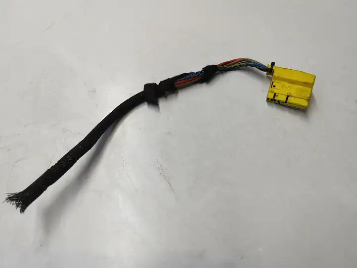 BMW X5 E70 (2006 - 2013) 695458801 Прочая электропроводка — фото 3