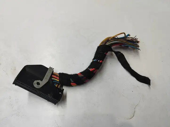 BMW X5 E70 (2006 - 2013) 693186501 Прочая электропроводка — фото 3