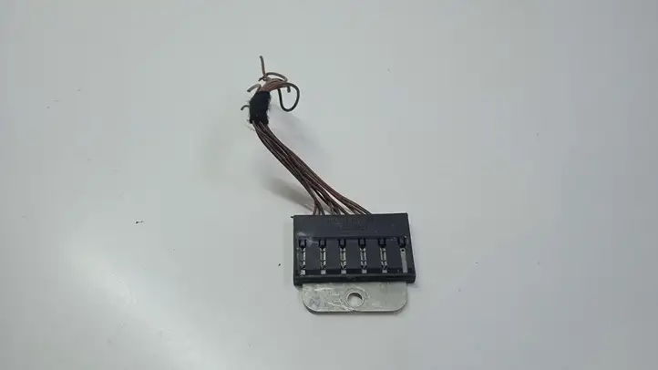BMW X5 E70 (2006 - 2013) 8366617 Прочая электропроводка — фото 2