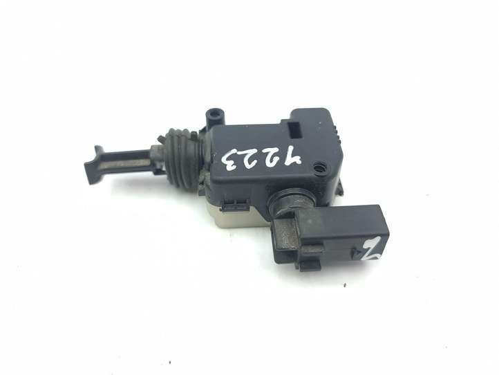 BMW i3 (2013 - )  00806636 Электропривод центрального замка крышки бака