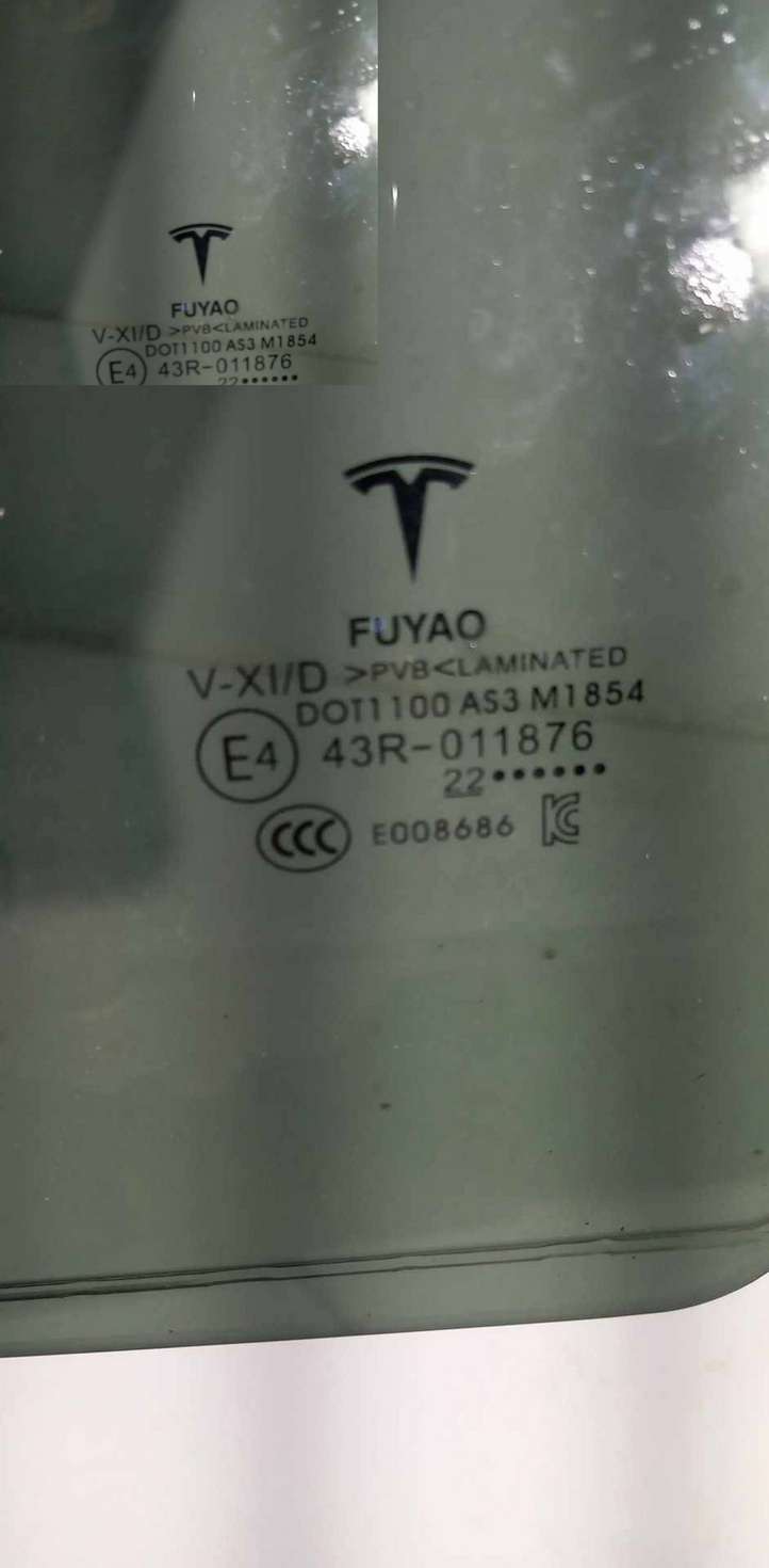 Tesla Model Y (2019 - 2024)  43R011876 Основное стекло задних дверей