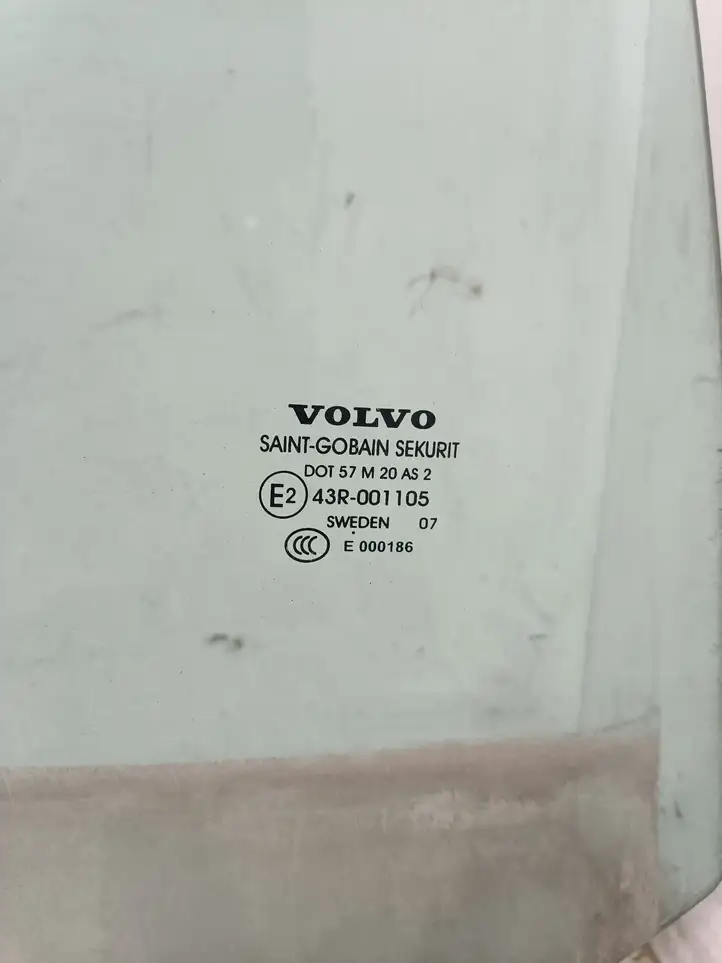 Volvo V70 (2004 - 2007) AS2 Стекло задней двери — фото 2