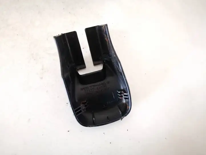 Toyota Avensis Verso (2001 - 2004) 7212744020 Прочие детали салона — фото 3