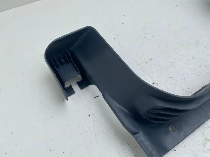 Toyota Previa (XR30, XR40) II (2000 - 2006) 7113928050 Прочие детали салона — фото 11
