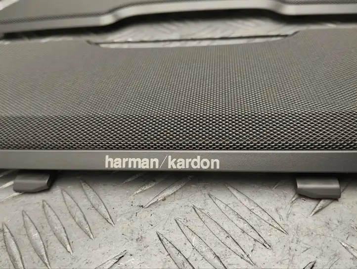 BMW 7 G11 G12 (2015 - 2022)  7445014 Отделка динамика (полка)