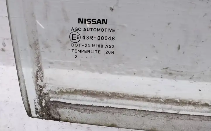 Nissan Qashqai (2010 - 2013) Стекло задней двери — фото 2