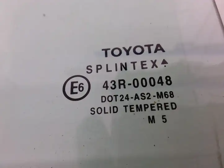 Toyota Yaris (2005 - 2009) 43R00048 Стекло задней двери — фото 2