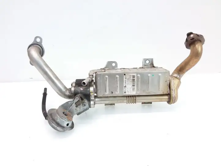 Toyota Avensis T270 (2009 - 2012) 256010R020 Охладитель клапана EGR — фото 1
