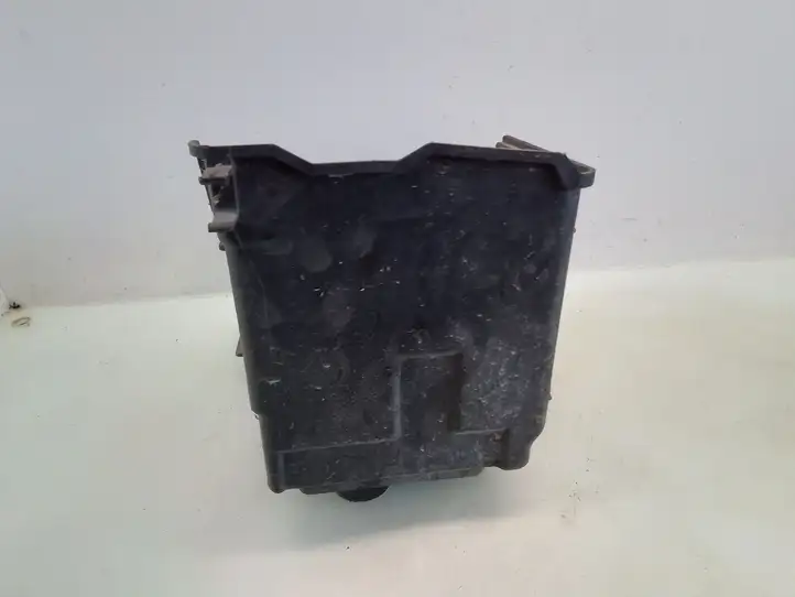 Mazda 5 (2005 - 2010) CC3056040 Ящик аккумулятора — фото 3