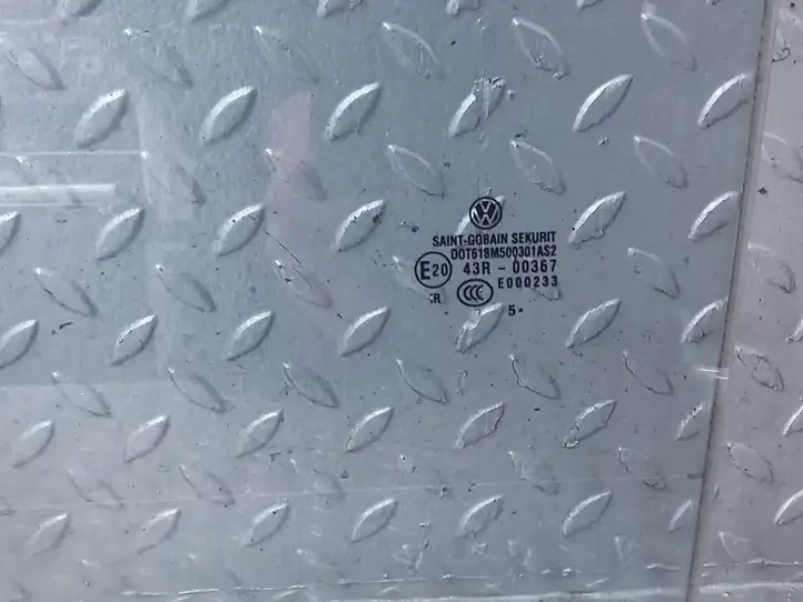 Volkswagen Phaeton (2002 - 2008)  QA1024757 Основное стекло задних дверей