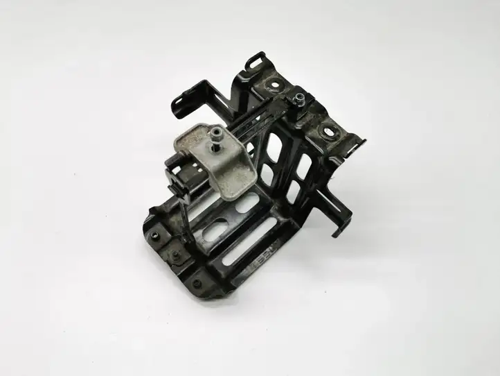 Tesla Model 3 (2017 - 2023)  1119120-00-D Держатель аккумулятора