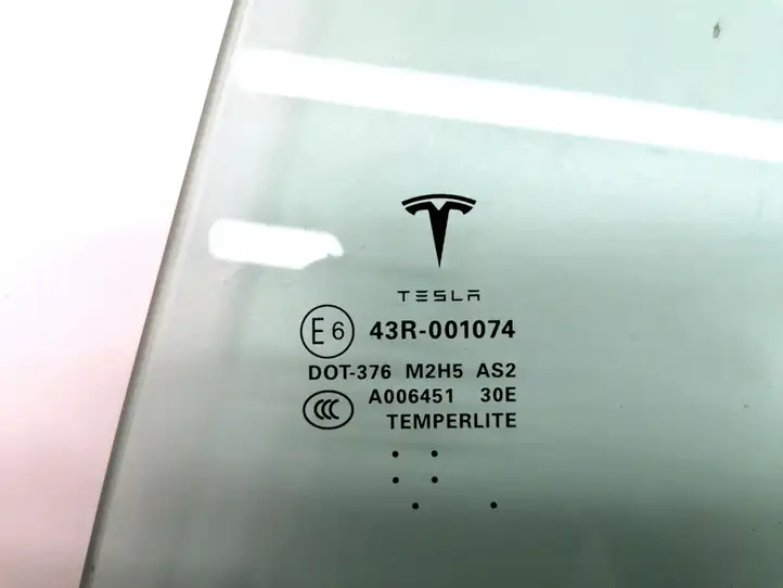Tesla Model S (2012 - 2016) 6006335-00-D Стекло задней двери — фото 3