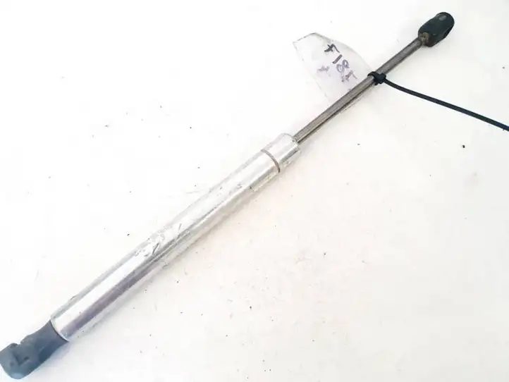 Audi A8 (2002 - 2005)    Амортизатор капота