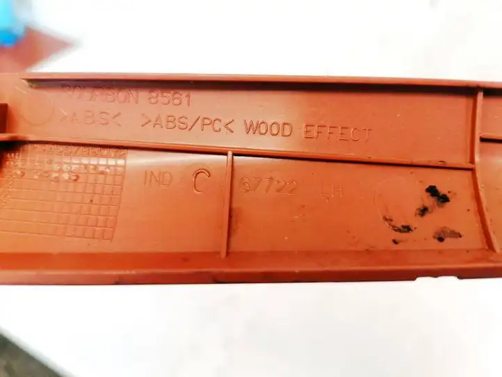 Lexus LX 470 (2002 - 2007)  67722lh Другая деталь салона