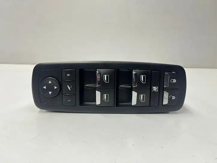 Maserati Quattroporte (2012 - 2016) 670025406 Блок кнопок стеклоподъемников — фото 1