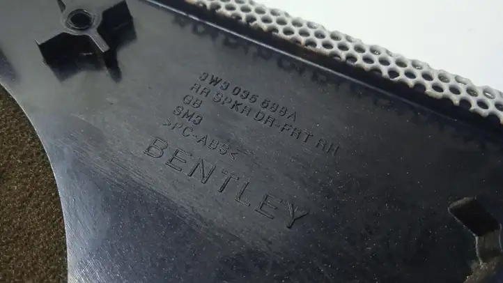 Bentley Continental (2003 - 2017) 3W3035588A Накладка динамика передней двери — фото 3
