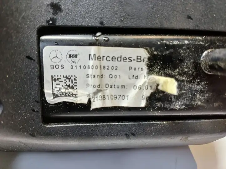 Mercedes-Benz E W238 (2017 - ) A2138109701 Шторка — фото 3