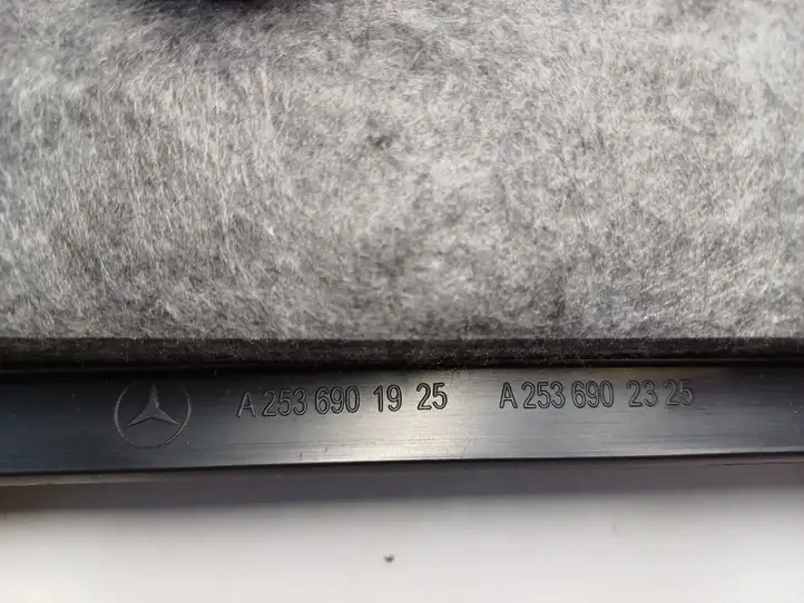 Mercedes-Benz GLC X253/C253 (2015 - ) A2536901925 Верхняя обшивка стойки D — фото 3