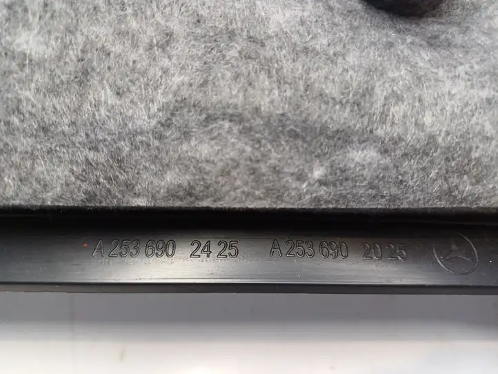 Mercedes-Benz GLC X253/C253 (2015 - ) A2536902425 Верхняя обшивка стойки D — фото 2