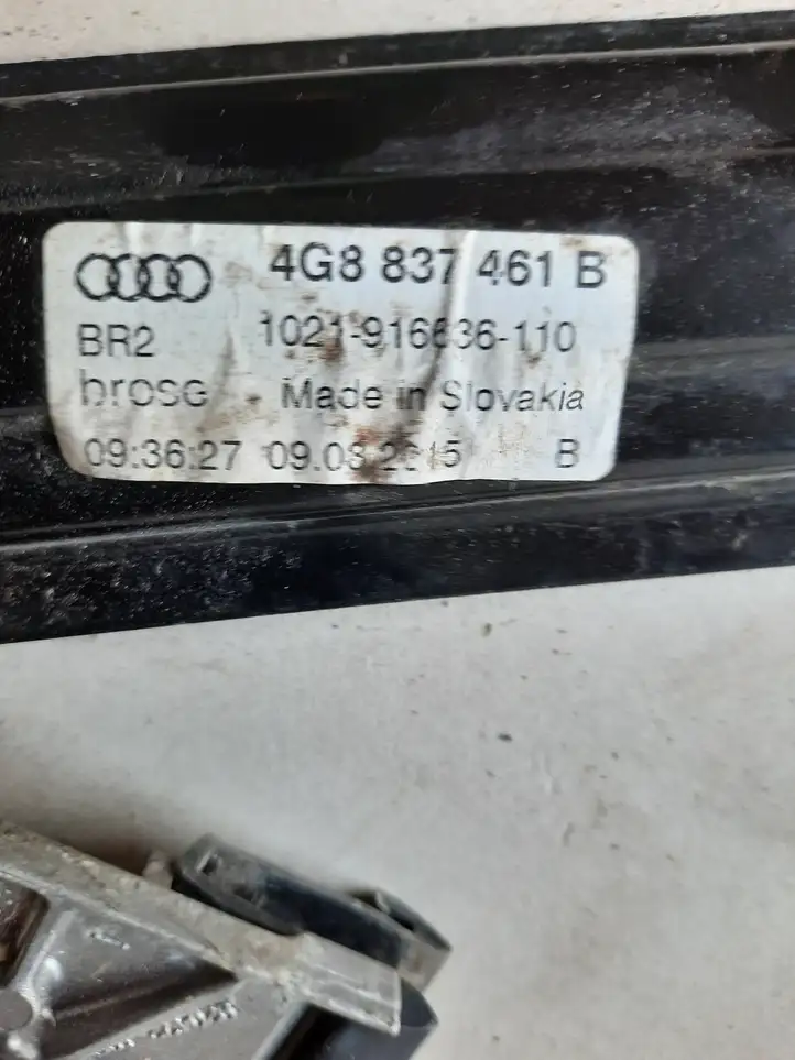 Audi A7 S7 4G (2010 - 2014) 4G8837461B Стеклоподъемник задней двери без мотора — фото 2
