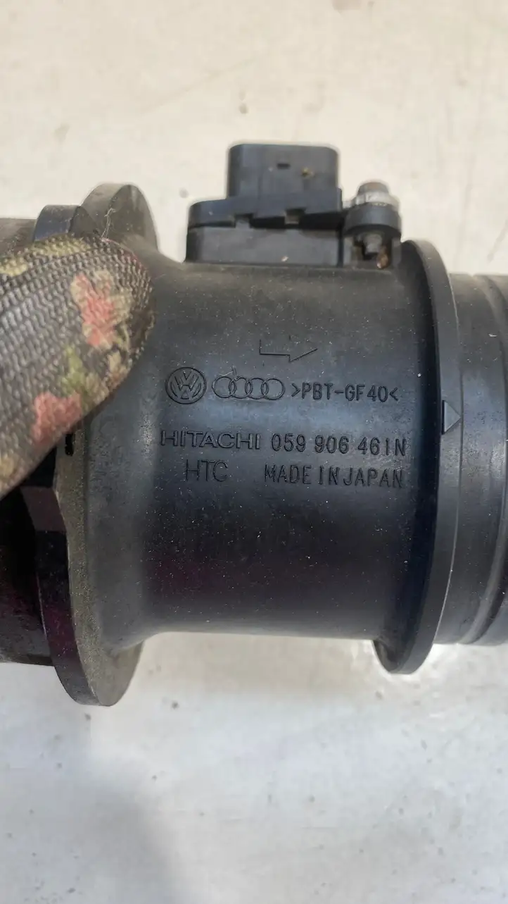 Audi Q5 SQ5 (2008 - 2012) 059906461N Датчик массового расхода воздуха — фото 2