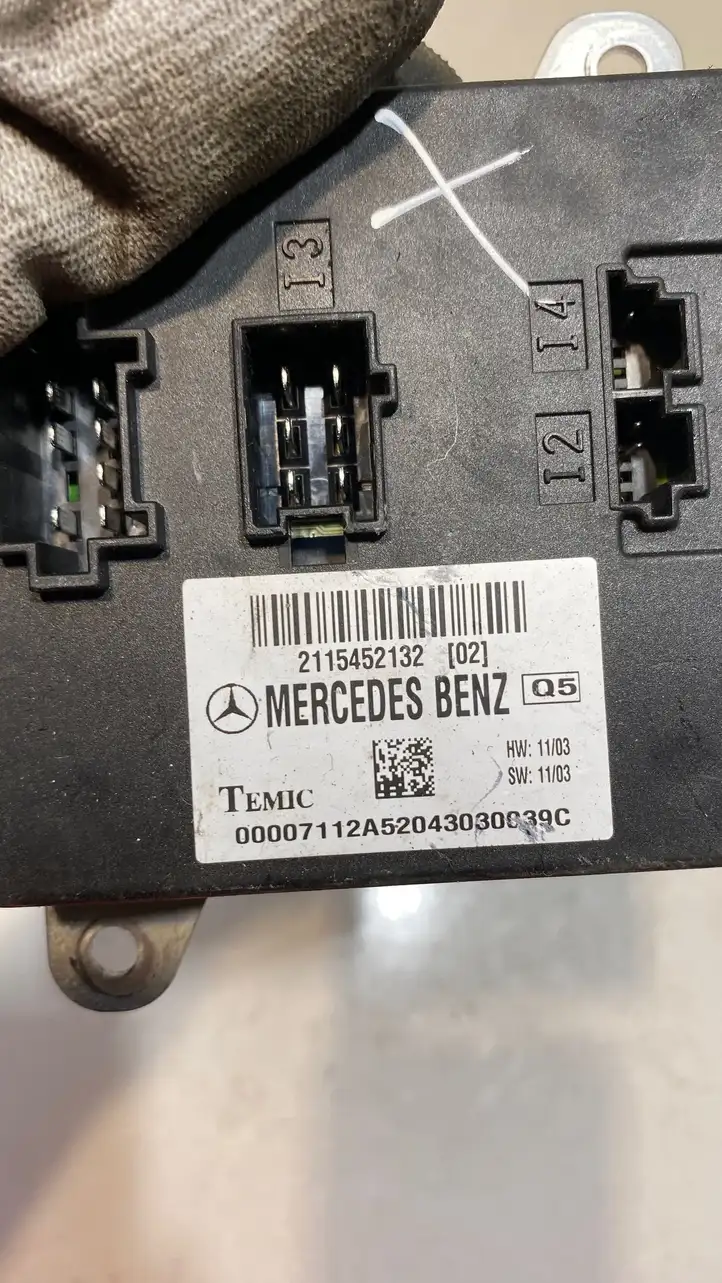 Mercedes-Benz E W211 (2002 - 2009) 2115452132 Модуль комфорта — фото 2