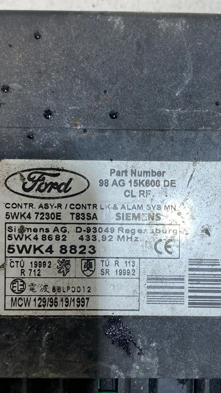 Ford Focus (1998 - 2004) 98AG15K600DE Модуль комфорта — фото 2