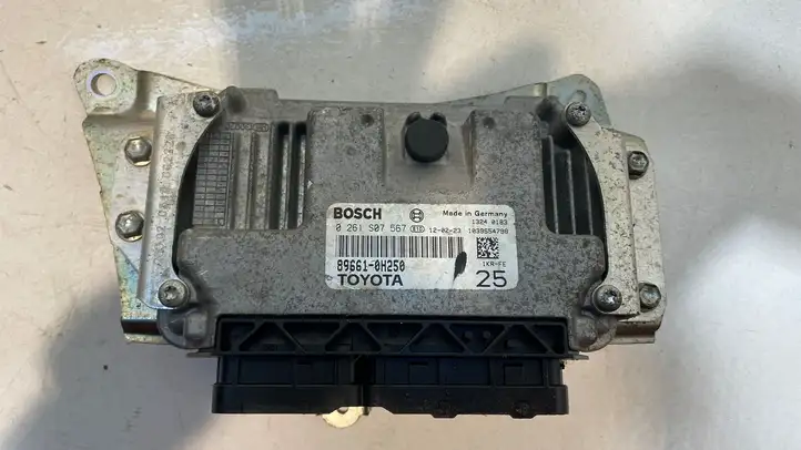 Toyota Aygo AB10 (2008 - 2012) 896610H250 Блок управления двигателем (ЭБУ) — фото 1