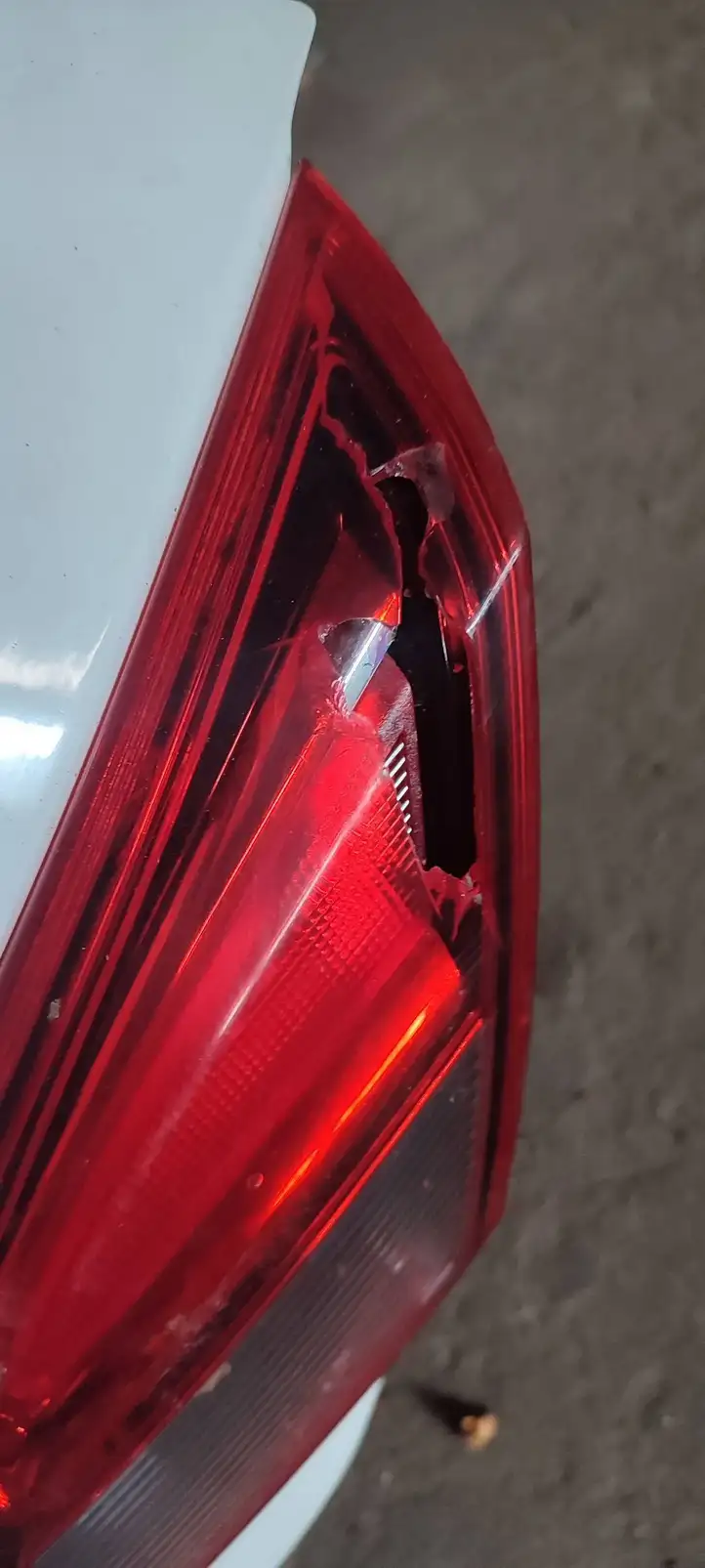 Opel Corsa E (2014 - 2019) Крышка багажника — фото 6