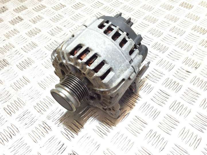 Audi A3/S3 8V (2012 - 2016)  04F903023K Генератор