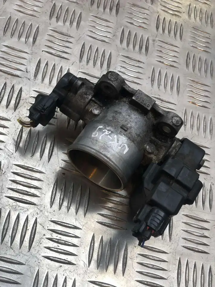 Toyota Auris 150 (2006 - 2012) 1923002010 Дроссельная заслонка — фото 2