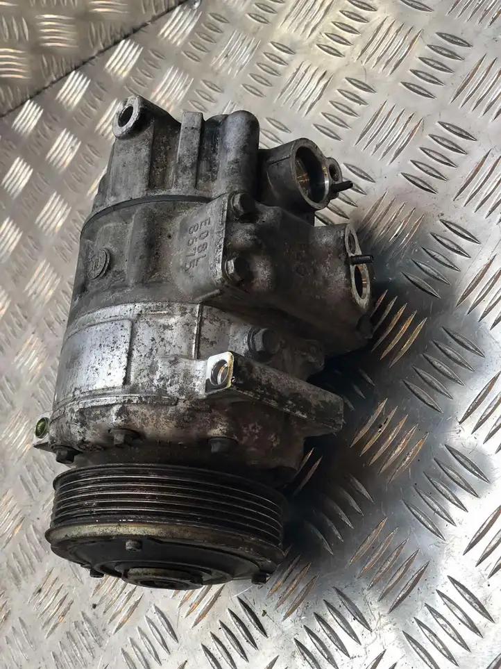 Audi A3/S3 8P (2004 - 2008) 1K08208030 Компрессор (насос) кондиционера воздуха — фото 1
